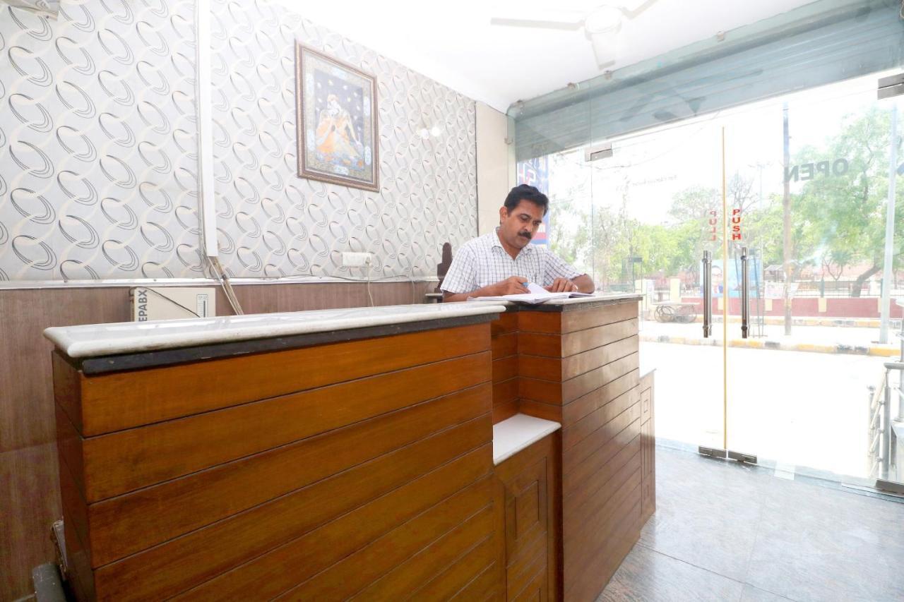 Spot On 43045 Hotel Vivek Plaza Shahpur  Ngoại thất bức ảnh