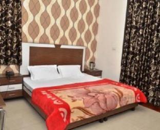 Spot On 43045 Hotel Vivek Plaza Shahpur  Ngoại thất bức ảnh